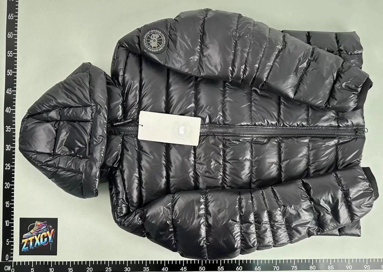 Canada Goose HyBridge Lightweight Puffer Jacket Black