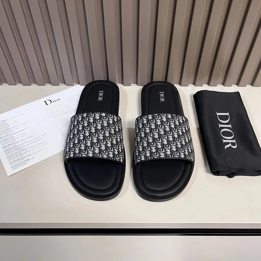 Fashion slippers 1-15
